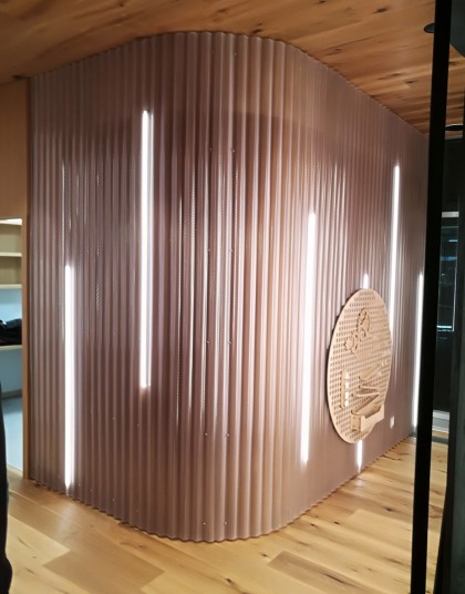 Vlnitý polykarbonát - moderné riešenie pre presvetlenie a odolnosť