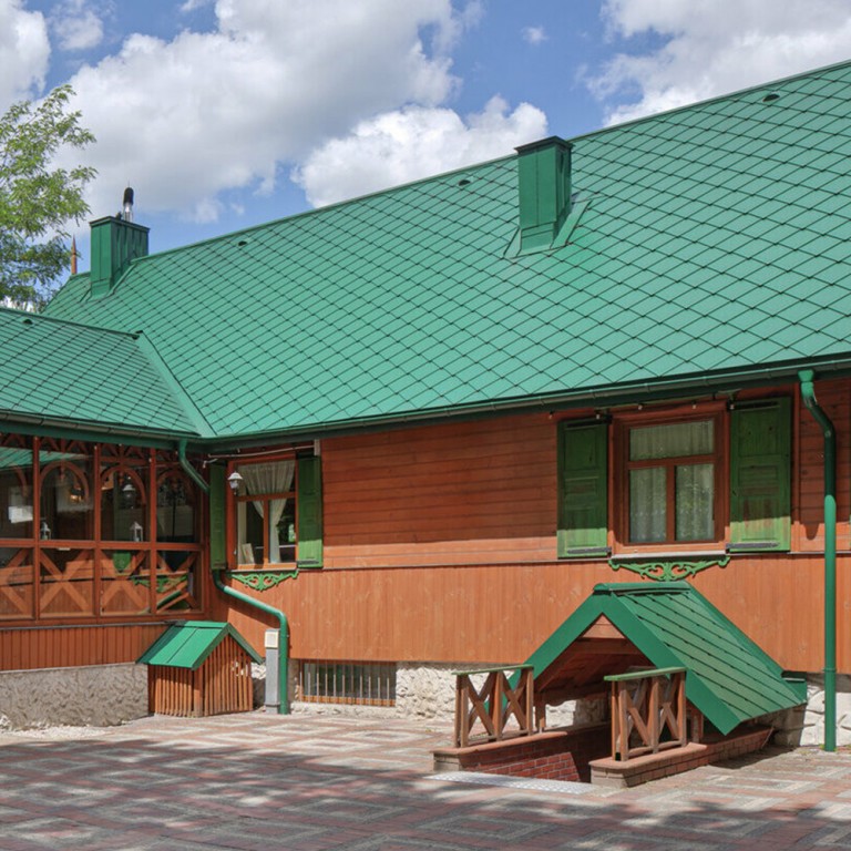 P.10 Machovo zelená