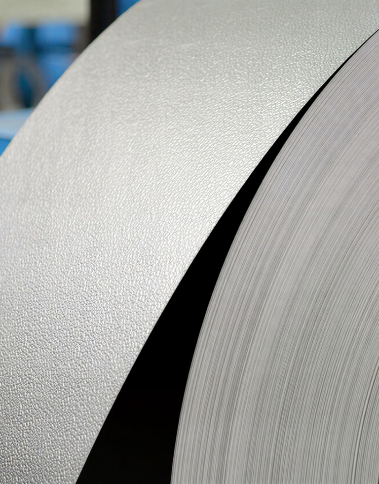 Farebný hliníkový plech vo zvitku, falcovacia kvalita PREFALZ